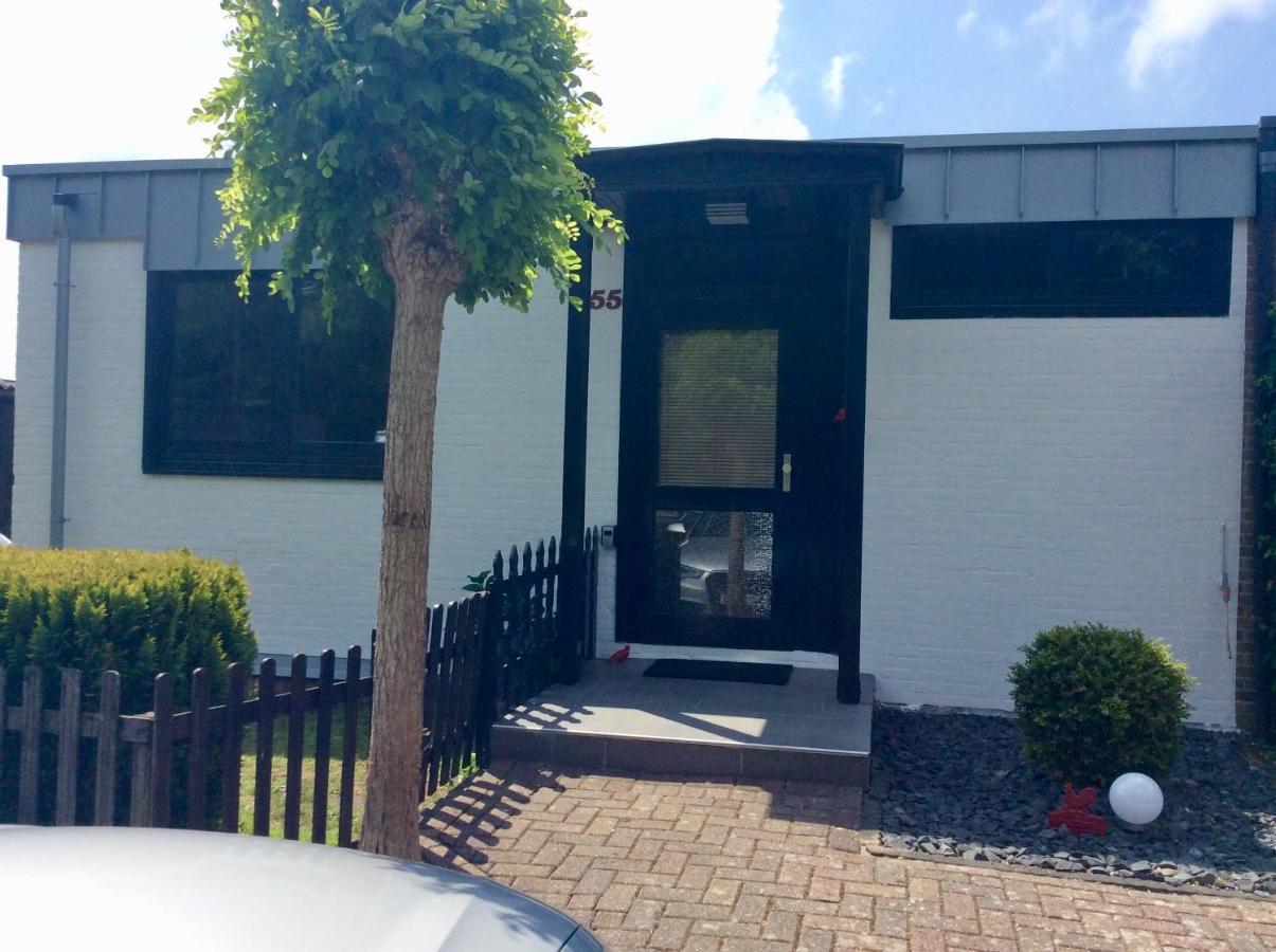 Bungalow Kleine Deichperle, Strand Und Deich In Unmittelbarer Naehe! 莱米尔 外观 照片