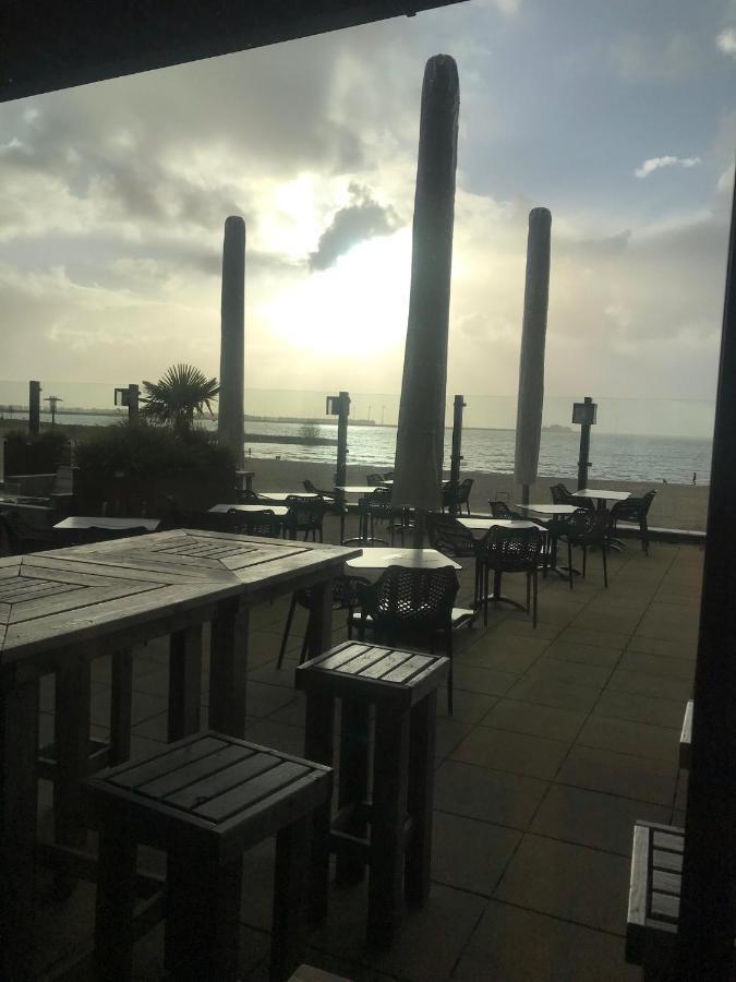 Bungalow Kleine Deichperle, Strand Und Deich In Unmittelbarer Naehe! 莱米尔 外观 照片