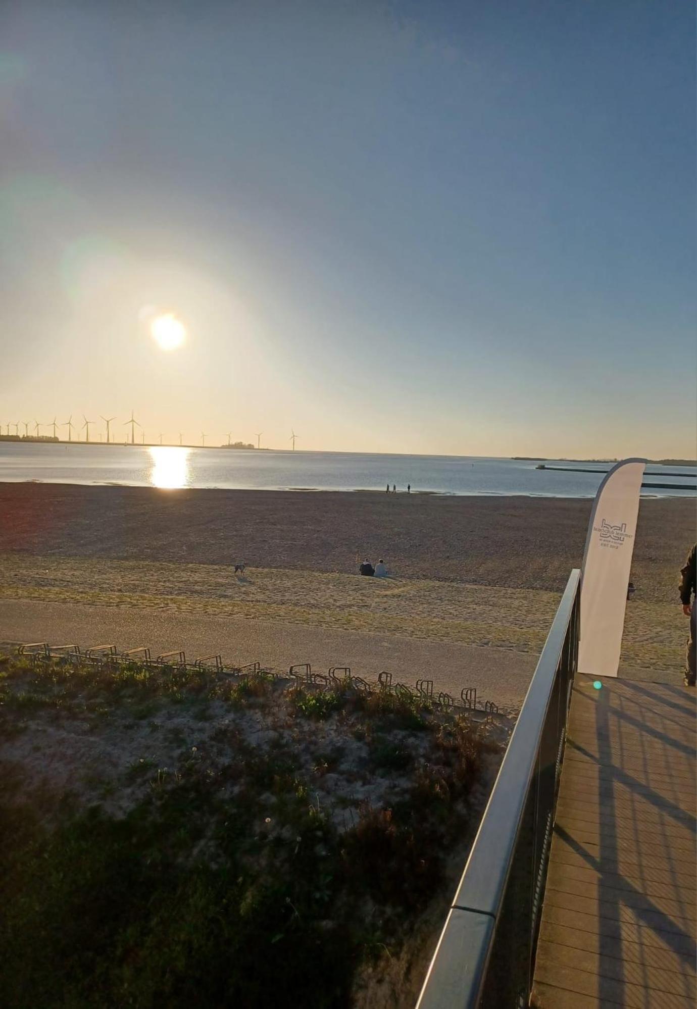 Bungalow Kleine Deichperle, Strand Und Deich In Unmittelbarer Naehe! 莱米尔 外观 照片