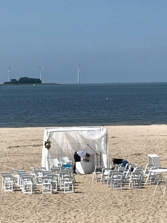 Bungalow Kleine Deichperle, Strand Und Deich In Unmittelbarer Naehe! 莱米尔 外观 照片